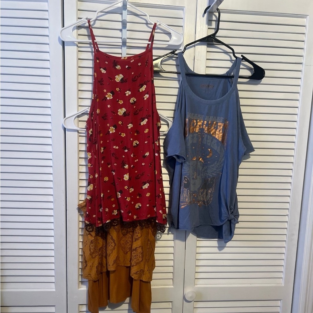 Women’s “Shyanne” Bundle (4) Pc Tops M-L (2)